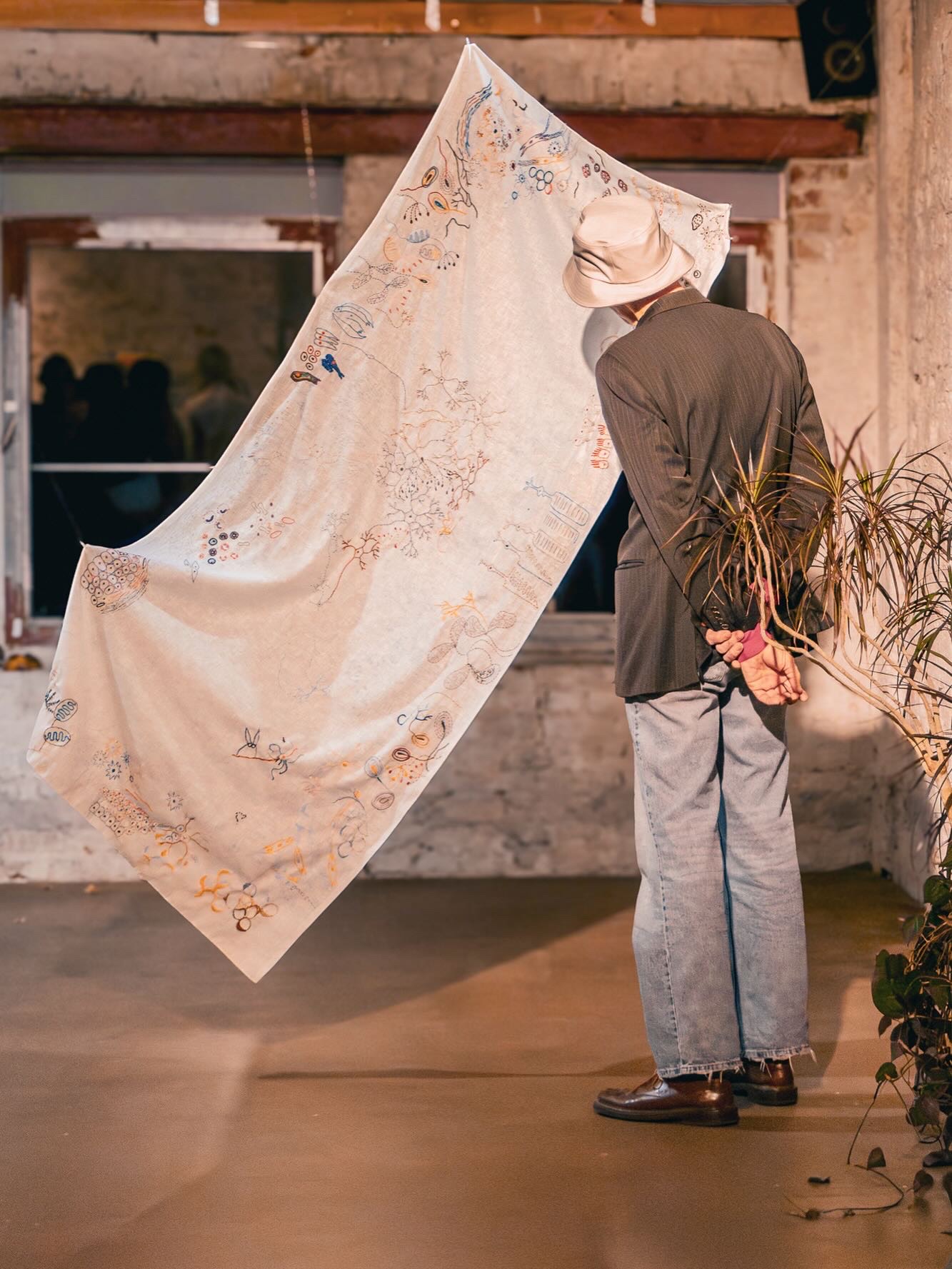 2D5C657B-F581-448A-85D4-AD3A1E97C459